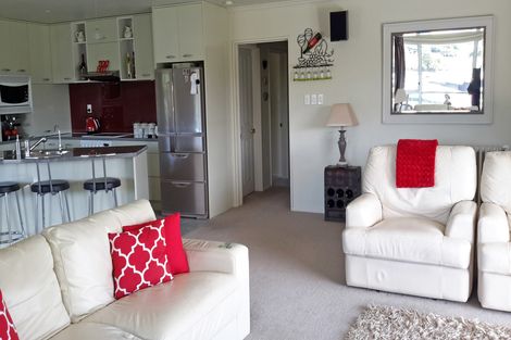 Photo of property in 7 North Foreland Street, Waihola, Milton, 9073