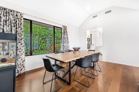 Photo of property in 7 Kerridge Close, Shamrock Park, Auckland, 2016