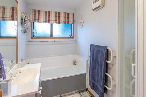 Photo of property in 38 Oakden Drive, Darfield, 7510