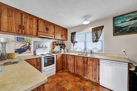 Photo of property in 152 Miranda Street, Stratford, 4332