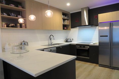 Photo of property in 8 Frank Gill Road, Hobsonville, Auckland, 0616