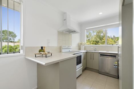 Photo of property in 83 Advene Road, Cockle Bay, Auckland, 2014