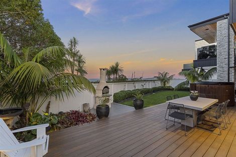 Photo of property in 123a Churchill Road, Rothesay Bay, Auckland, 0630