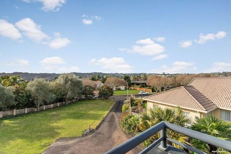 Photo of property in 16 Sunny Crescent, Huapai, Kumeu, 0810