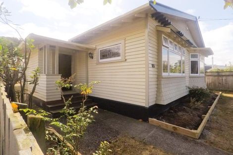 Photo of property in 14 Wright Street, Mount Cook, Wellington, 6021