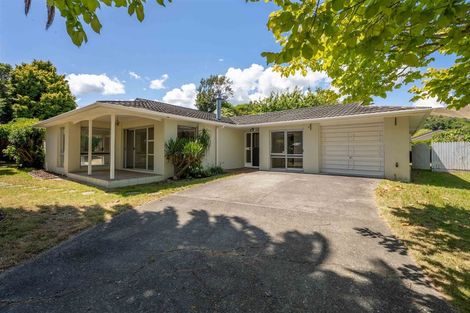 Photo of property in 30 Fleetwood Grove, Waikanae, 5036