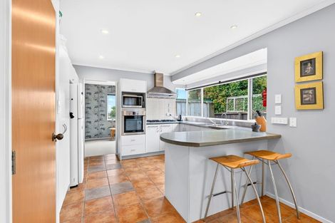 Photo of property in 21a Savoy Road, Glen Eden, Auckland, 0602