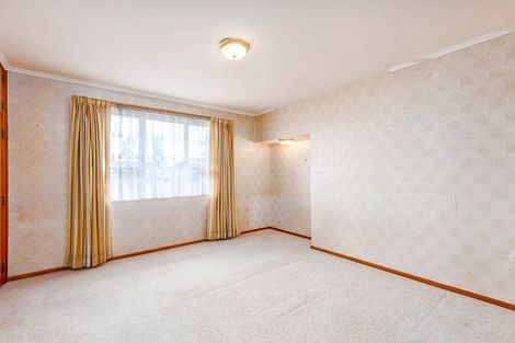 Photo of property in 235 Edmonton Road, Te Atatu South, Auckland, 0610