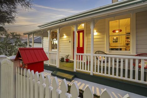 Photo of property in 15 Pompallier Terrace, Ponsonby, Auckland, 1011
