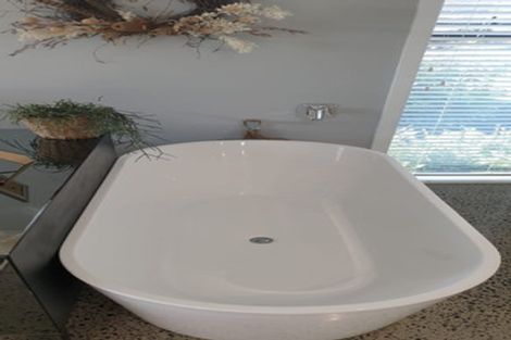 Photo of property in 43 Kittyhawk Drive, Kinloch, Taupo, 3377