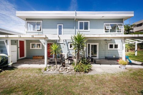 Photo of property in 4 Hunia Terrace, Himatangi Beach, Foxton, 4891