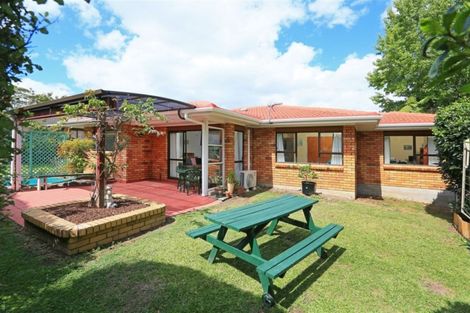 Photo of property in 2/104 Rathgar Road, Henderson, Auckland, 0610