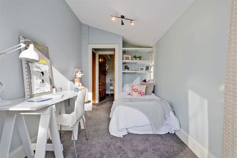 Photo of property in 11 Corson Avenue, Beckenham, Christchurch, 8023