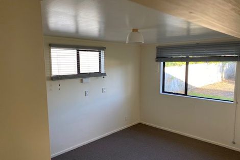 Photo of property in 1/98 Titirangi Road, New Lynn, Auckland, 0600