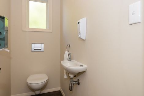 Photo of property in 184 Fitzherbert Avenue, West End, Palmerston North, 4410