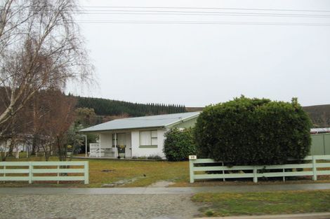 Photo of property in 24 Newcastle Street, Clyde, 9330