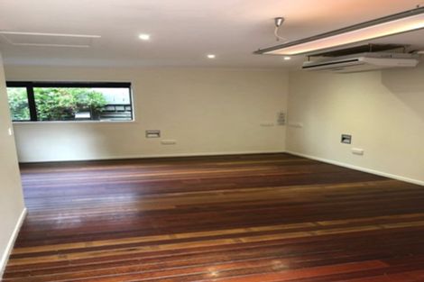 Photo of property in 12 Robert Grove, Paraparaumu, 5032