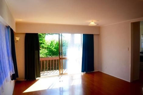 Photo of property in 1/88 Velma Road, Hillcrest, Auckland, 0627