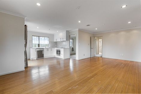 Photo of property in 114a Ti Rakau Drive, Pakuranga, Auckland, 2010