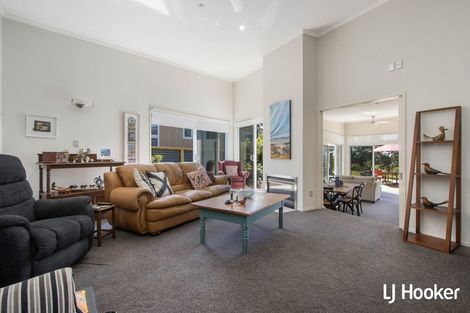 Photo of property in 153 Koutunui Road, Athenree, Katikati, 3177