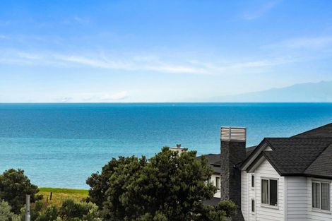 Photo of property in 53 Bearing Parade, Long Bay, Auckland, 0630