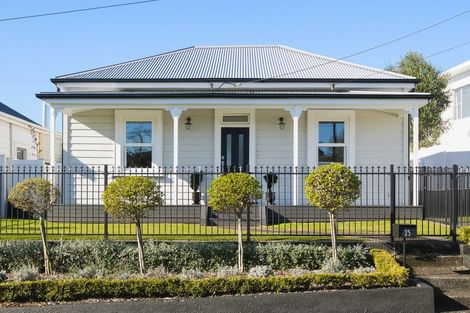 Photo of property in 25 Standish Street, Westown, New Plymouth, 4310