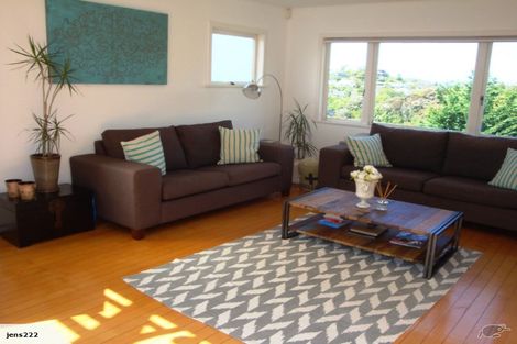 Photo of property in 7 Lake Road, Northcote, Auckland, 0627