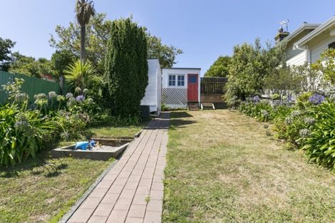 Photo of property in 17 Hamilton Road, Hataitai, Wellington, 6021