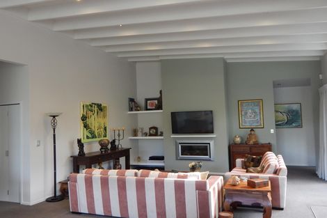 Photo of property in 5 Mandeno Drive, Kerikeri, 0230