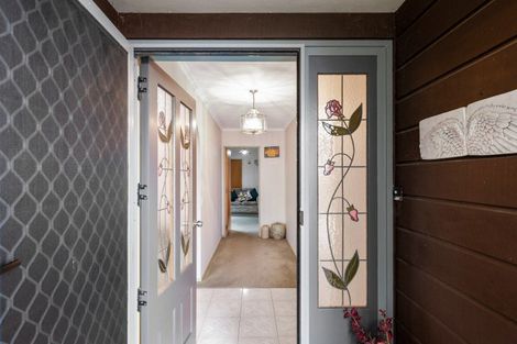 Photo of property in 35 Manu Crescent, Upper Vogeltown, New Plymouth, 4310