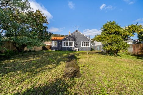 Photo of property in 25 Poole Street, Taita, Lower Hutt, 5011