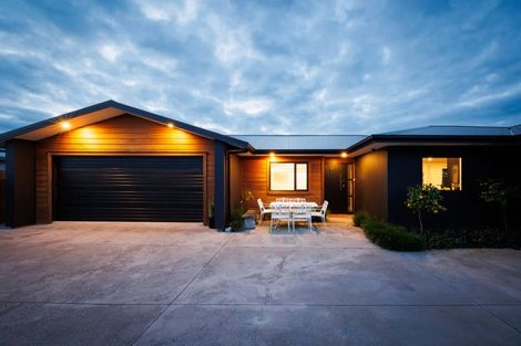 Photo of property in 21b Stewart Crescent, Hokowhitu, Palmerston North, 4410