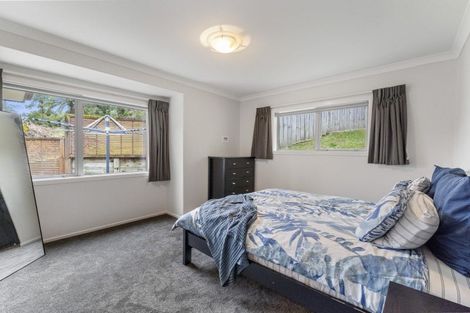 Photo of property in 11b Poneke Drive, Waikanae, 5036