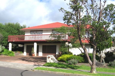 Photo of property in 35 Simmental Crescent, Somerville, Auckland, 2014