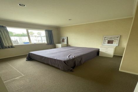 Photo of property in 37 Richfield Crescent, Westgate, Auckland, 0614