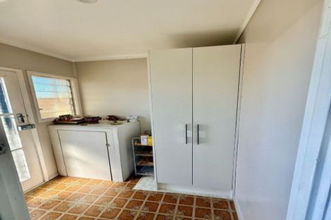 Photo of property in 2/1 Parker Avenue, New Lynn, Auckland, 0600