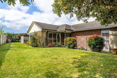 Photo of property in 20 Memphis Grove, Totara Park, Upper Hutt, 5018