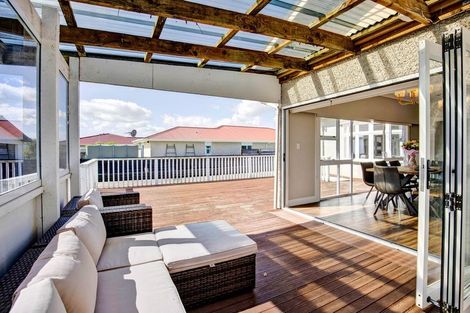 Photo of property in 45 Wilson Street, Hawera, 4610