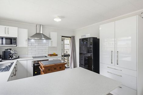 Photo of property in 16b Michael Road, Paraparaumu Beach, Paraparaumu, 5032