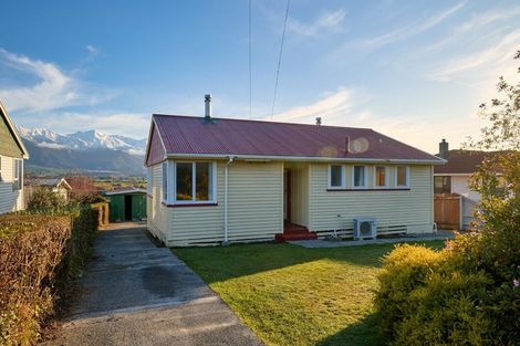 Photo of property in 14 Bayview Street, Kaikoura, 7300
