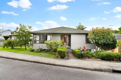 Photo of property in 57 Taunton Terrace, Blockhouse Bay, Auckland, 0600