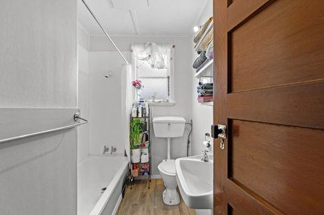 Photo of property in 52 Cuba Street, Marton, 4710