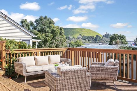 Photo of property in 17 Court Crescent, Panmure, Auckland, 1072