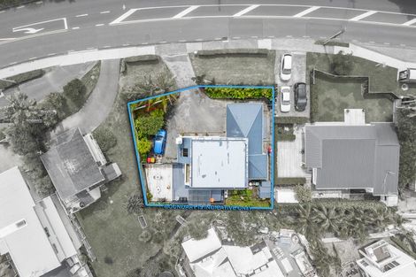 Photo of property in 2/86 Beach Road, Castor Bay, Auckland, 0620