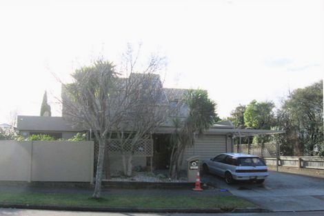 Photo of property in 16a Montgomery Terrace, Hokowhitu, Palmerston North, 4410