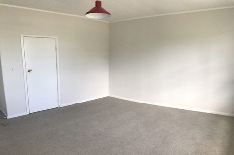 Photo of property in 959a Beach Road, Torbay, Auckland, 0630