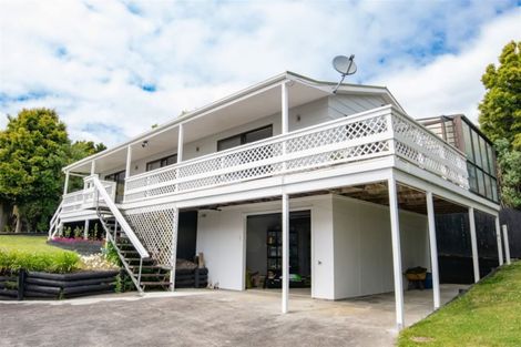 Photo of property in 834b Whangaparaoa Road, Manly, Whangaparaoa, 0930