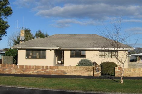 Photo of property in 24 Duncan Road, St Andrews, Hamilton, 3200