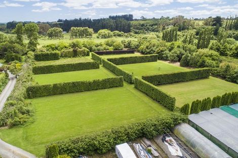 Photo of property in 126 Turitea Road, Fitzherbert, Palmerston North, 4472