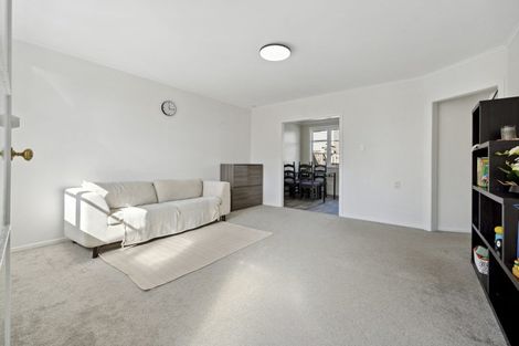 Photo of property in 2/50 Ferndale Road, Mount Wellington, Auckland, 1060
